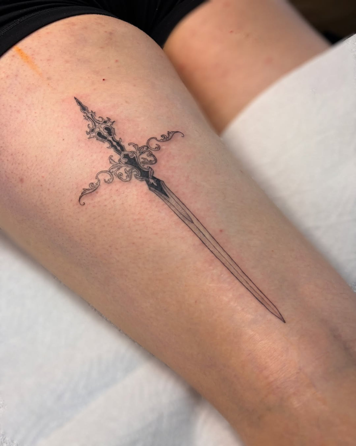 Dolch-Tattoo von Antonia